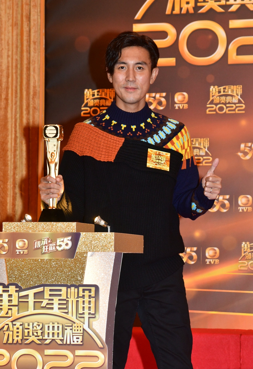 万千星辉颁奖典礼|陈山聪15提名称冠 唐诗咏离巢4料入围争视后