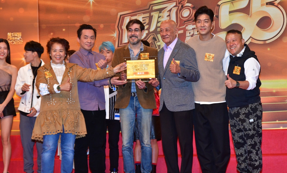 万千星辉颁奖典礼|陈山聪15提名称冠 唐诗咏离巢4料入围争视后