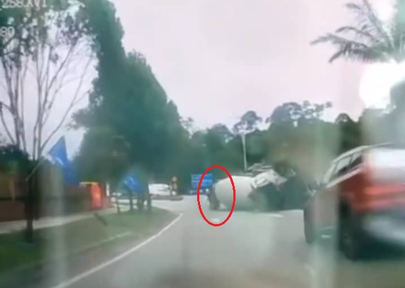 丈夫险被碾压9秒视频 妻:我吓得全身发抖