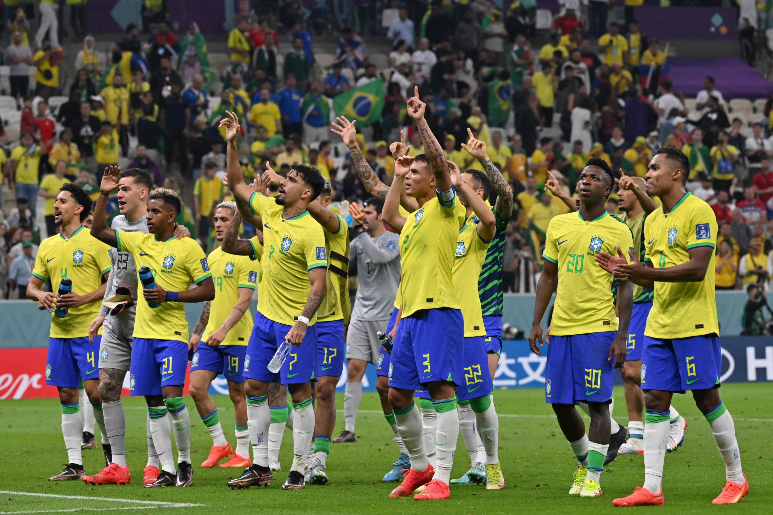 下半场踢出桑巴风格 巴西连20届世杯首战不败