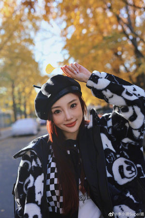 与贾乃亮复合无望 李小璐约会高帅摄影师爆新恋情