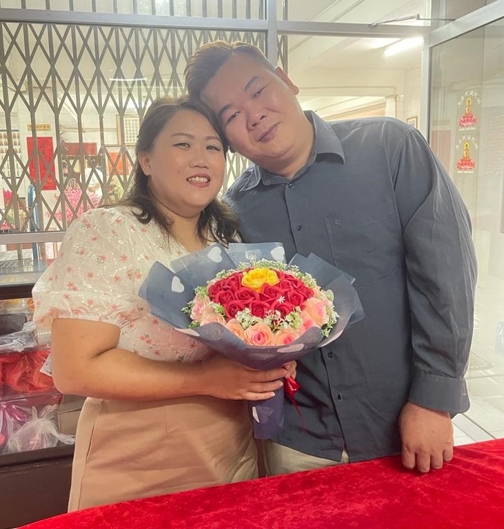 东:6对新人1111注册结婚