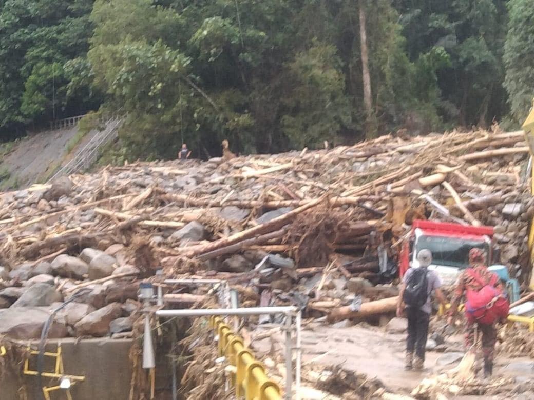 丹南邦宜水力发电厂遭泥石流冲坏 6员工死里逃生