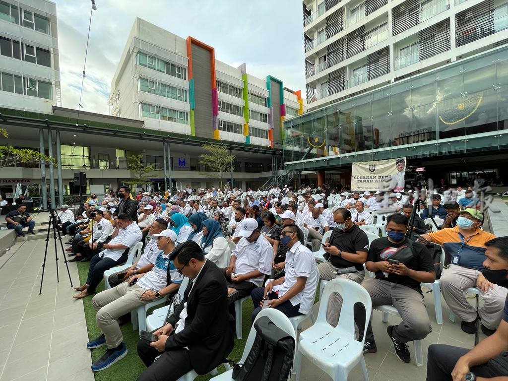 为斗士党在沙竞选造势 场面冷清敦马光辉不再?