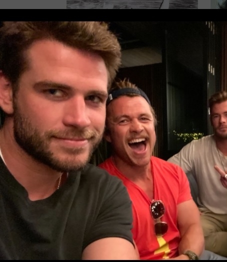 亨利辞演《猎魔士》引爆阴谋论 利安顶替被剧迷抵制	