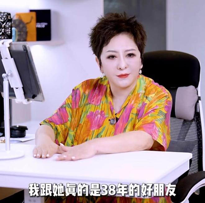 传曾泼关之琳咖啡扇她巴掌 向太不忍了吐实情