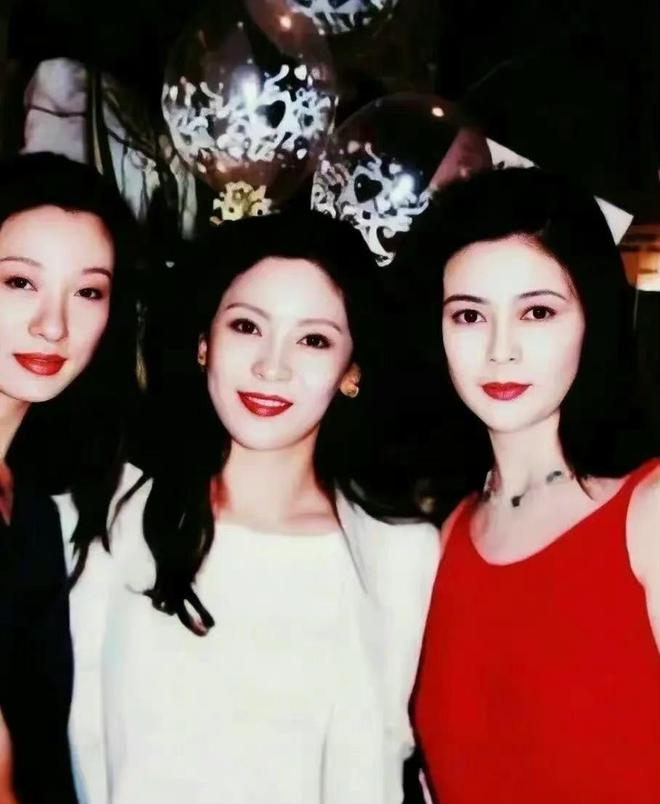 传曾泼关之琳咖啡扇她巴掌 向太不忍了吐实情