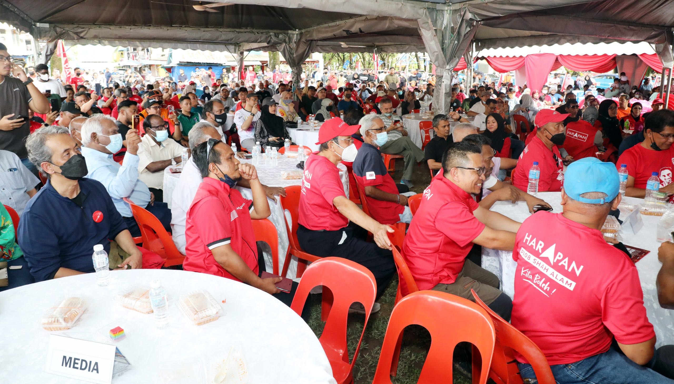 全国/安华:若成为首相将召集大园丘商降食油价