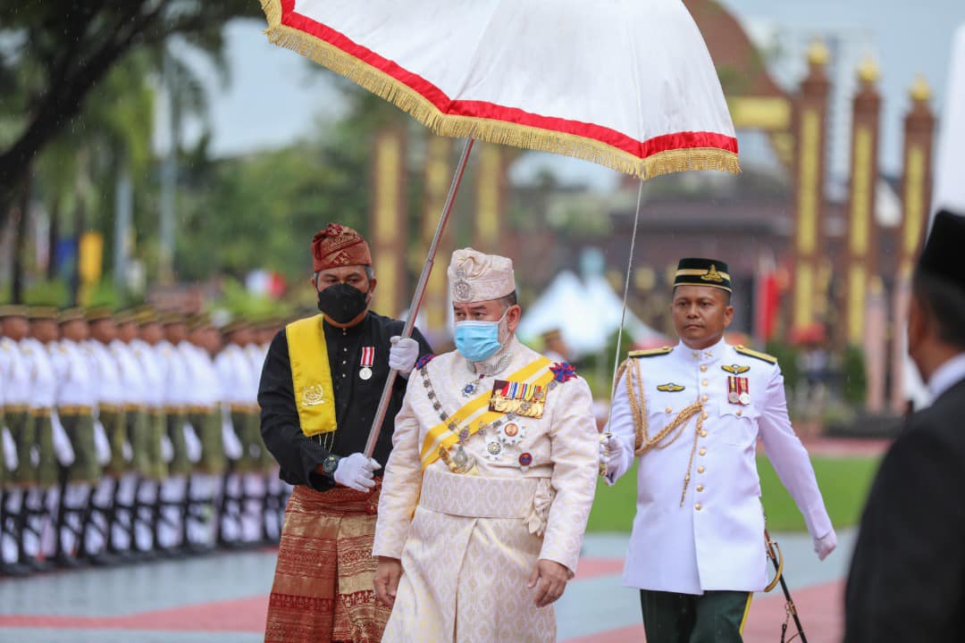 全国:配合吉兰丹州苏丹莫哈末五世殿下53岁华诞庆典,殿下今年一共册封769位有功臣民,并委任2位太平局绅。受封名册以苏丹后努戴安娜布特拉阿都拉为首,获封赐DK王室勋衔。