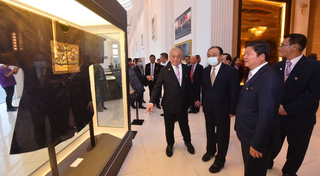 吴添泉：呼吁参观清末纺织品特展