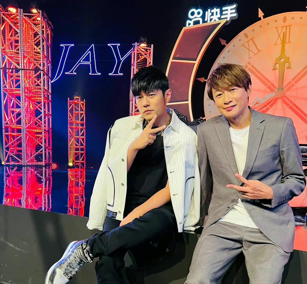 周杰伦哥友会吸1129万粉看 被抖不穿内裤真实原因