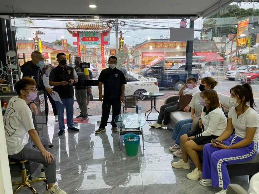 外国人不能当理发师 芭提雅中式发廊被关