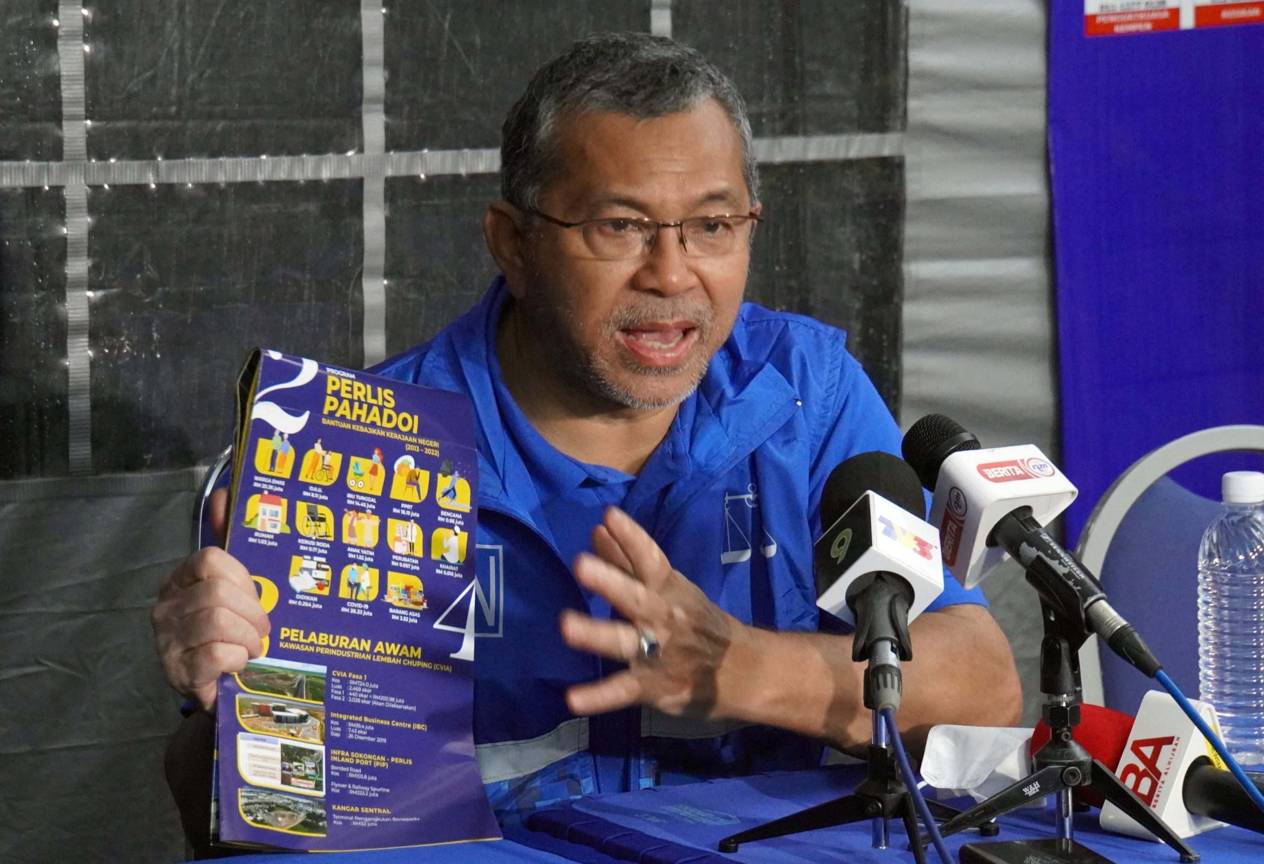 大选专辑 ／不理会流传诬蔑匿名信，阿兹兰：国阵以成熟健康方式竞选