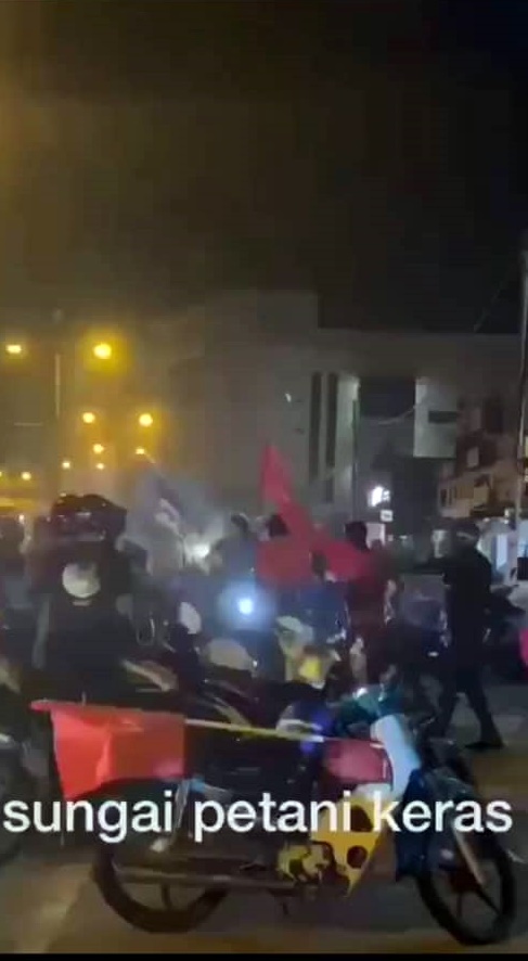 大选专辑／希盟国盟支持者时钟楼打架，警出动轻型镇暴队！