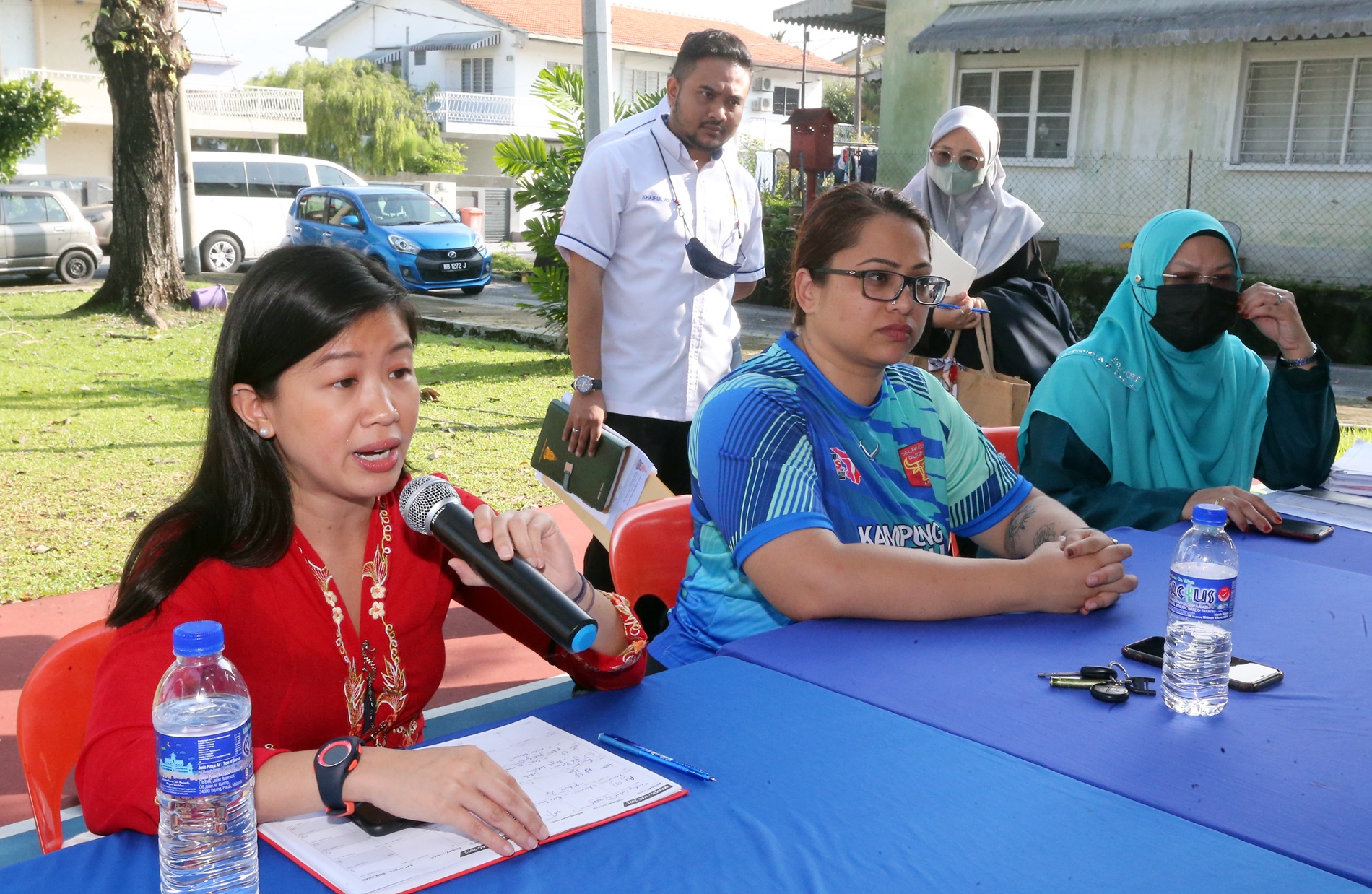 大都会-灵市政厅与居民对话会/针对社区有棺材店开设课题