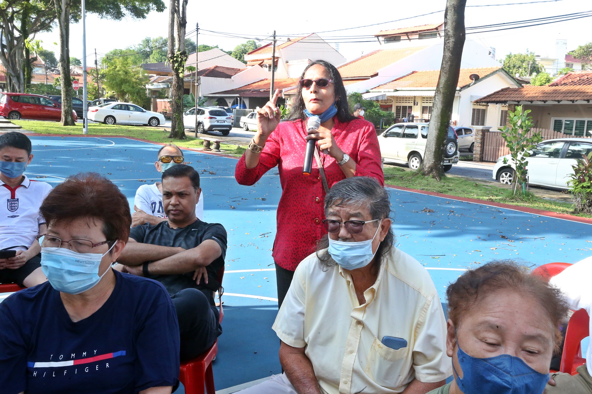 大都会-灵市政厅与居民对话会/针对社区有棺材店开设课题