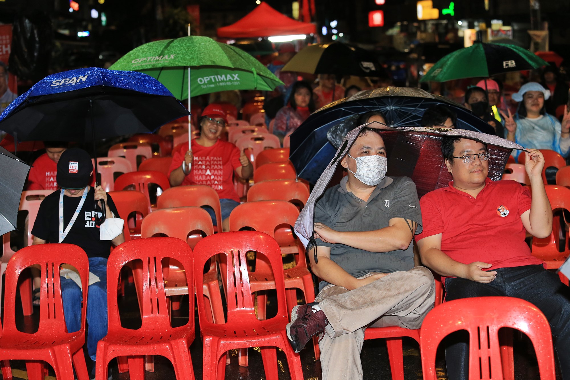 大都会/副文/陈国伟第一场政治座谈会下豪雨差点出师不利