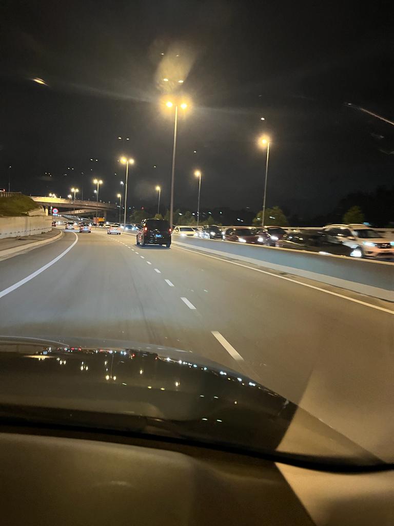 大都会/ME02头/DASH出口衔接道路阻塞