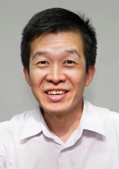 大霹雳封面主文/补照片/怡市厅出动执法 拆选前宣传品 禁租礼堂器具