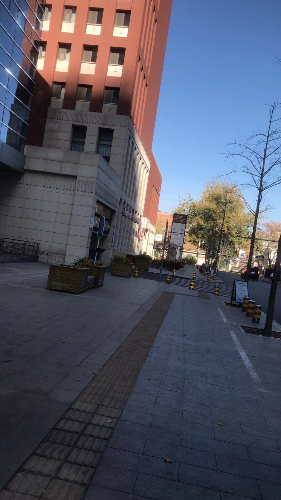 天下事 新增病例直逼千宗 北京再按暂停键///主