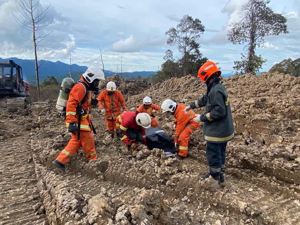 天然气输送管爆炸1死3伤