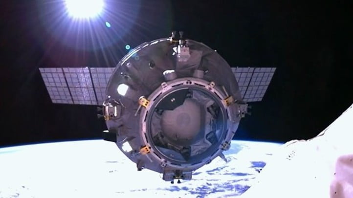  天舟四号已受控再入大气层　少量残骸落入南太平洋 