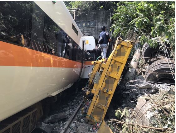 太鲁阁号出轨案  承包商李义祥被判刑7年10个月