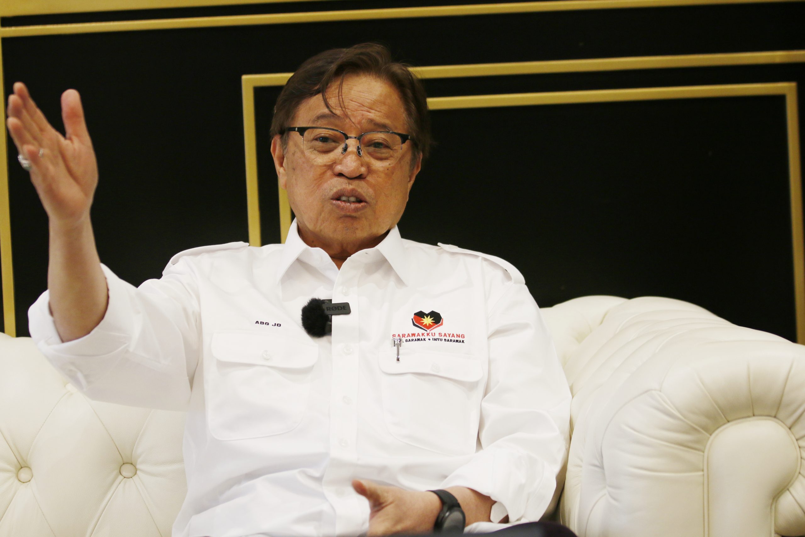 封面头条∕砂总理：人民追求稳定政府