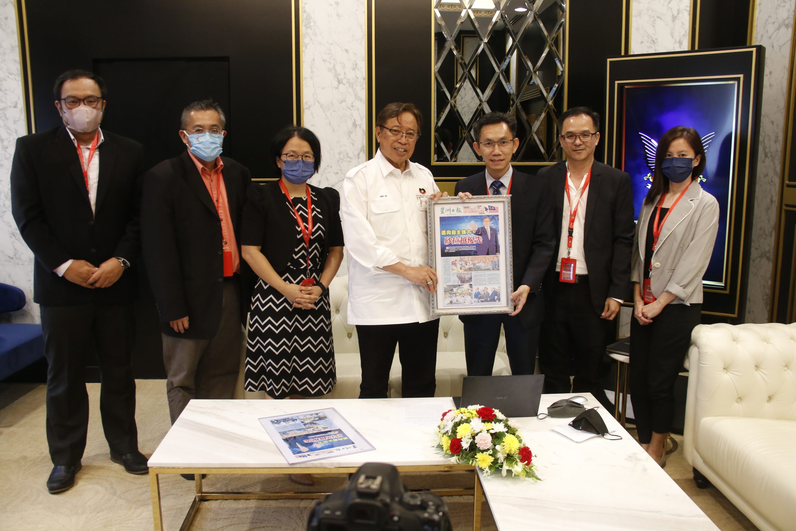 封面头条∕砂总理：人民追求稳定政府