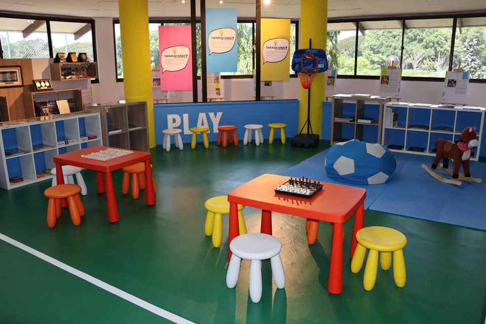 展出20项目77国手事迹 来参观槟体育展馆