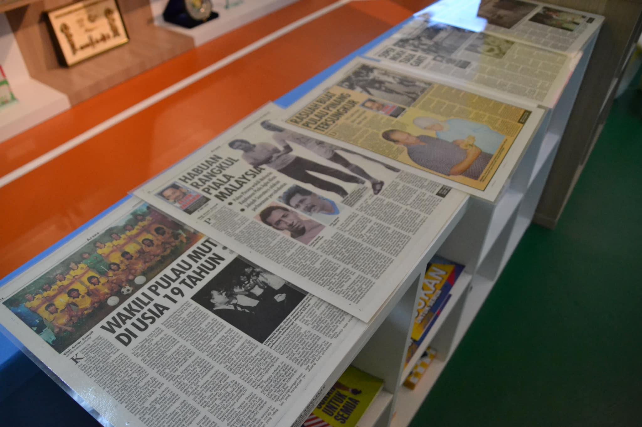 展出20项目77国手事迹 来参观槟体育展馆