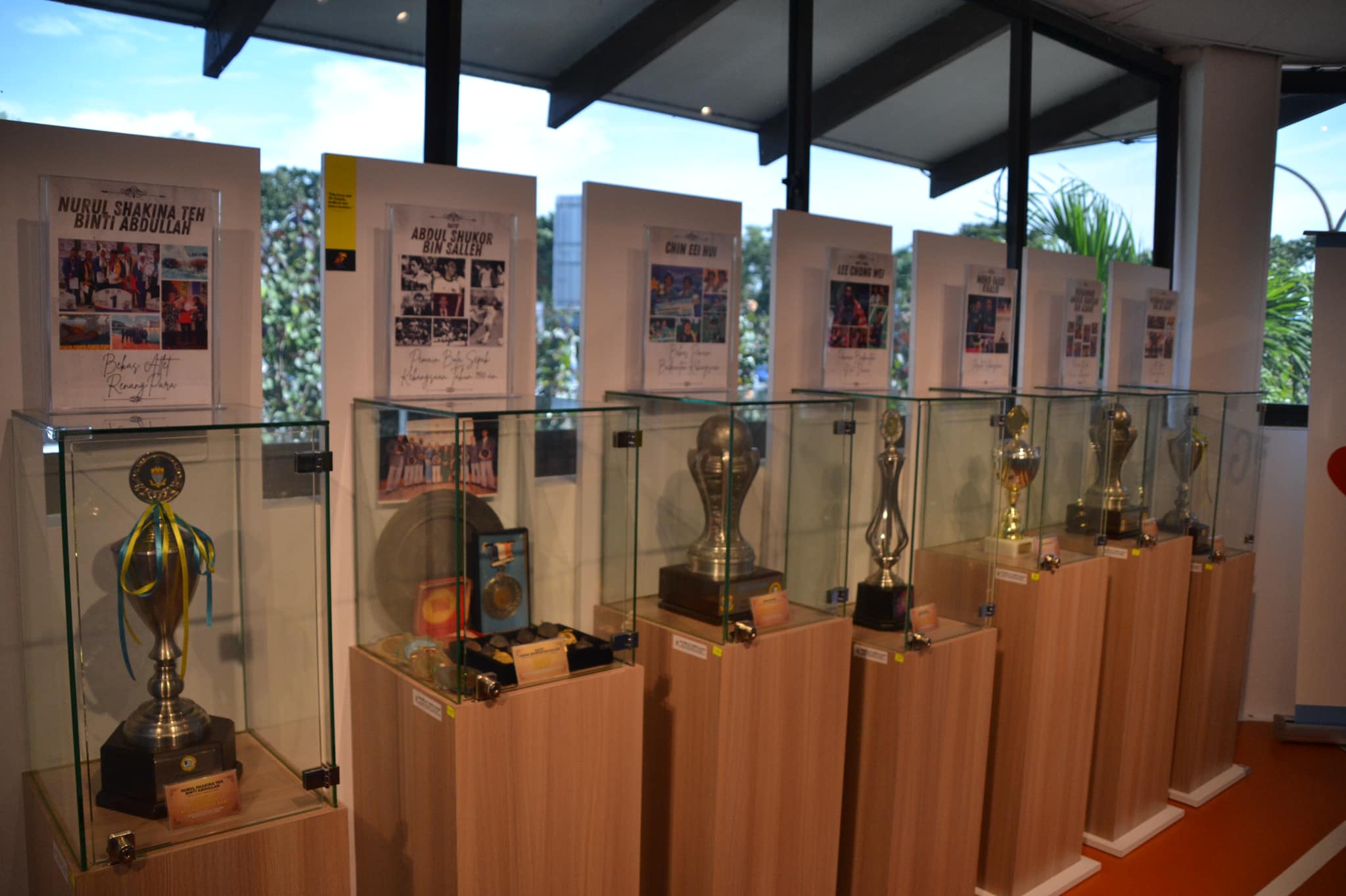 展出20项目77国手事迹 来参观槟体育展馆