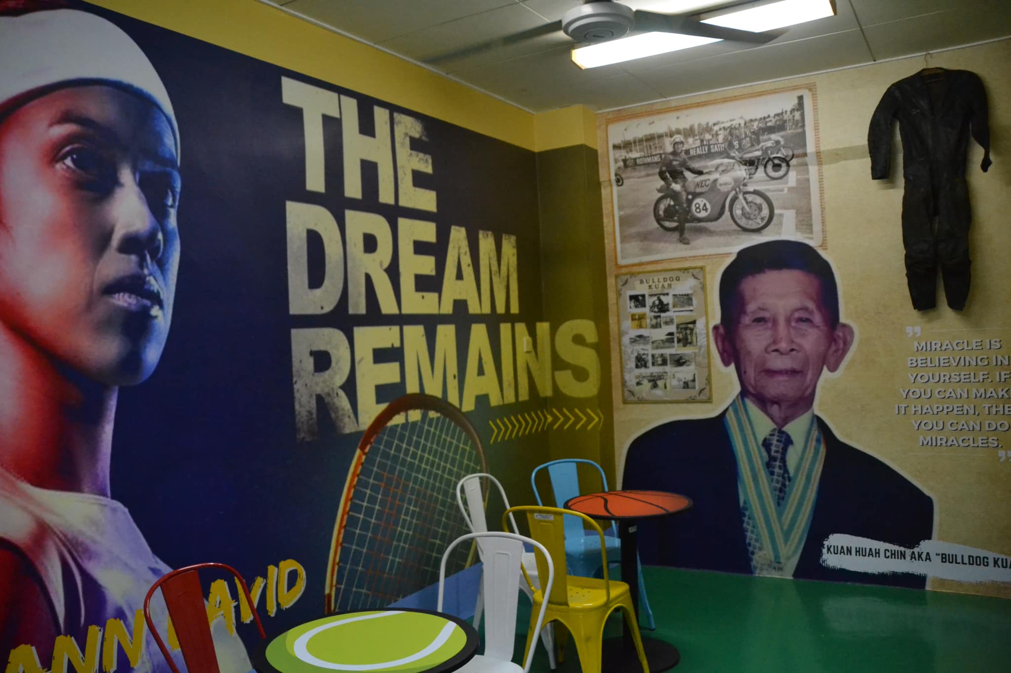 展出20项目77国手事迹 来参观槟体育展馆