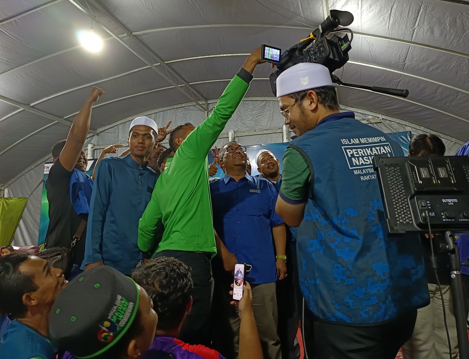 已审（大北马）虽然国盟热潮掀起，但吉打州务大臣拿督斯里莫哈末沙努西强调，吉州议席最快也将于明年3月之后，随时解散。