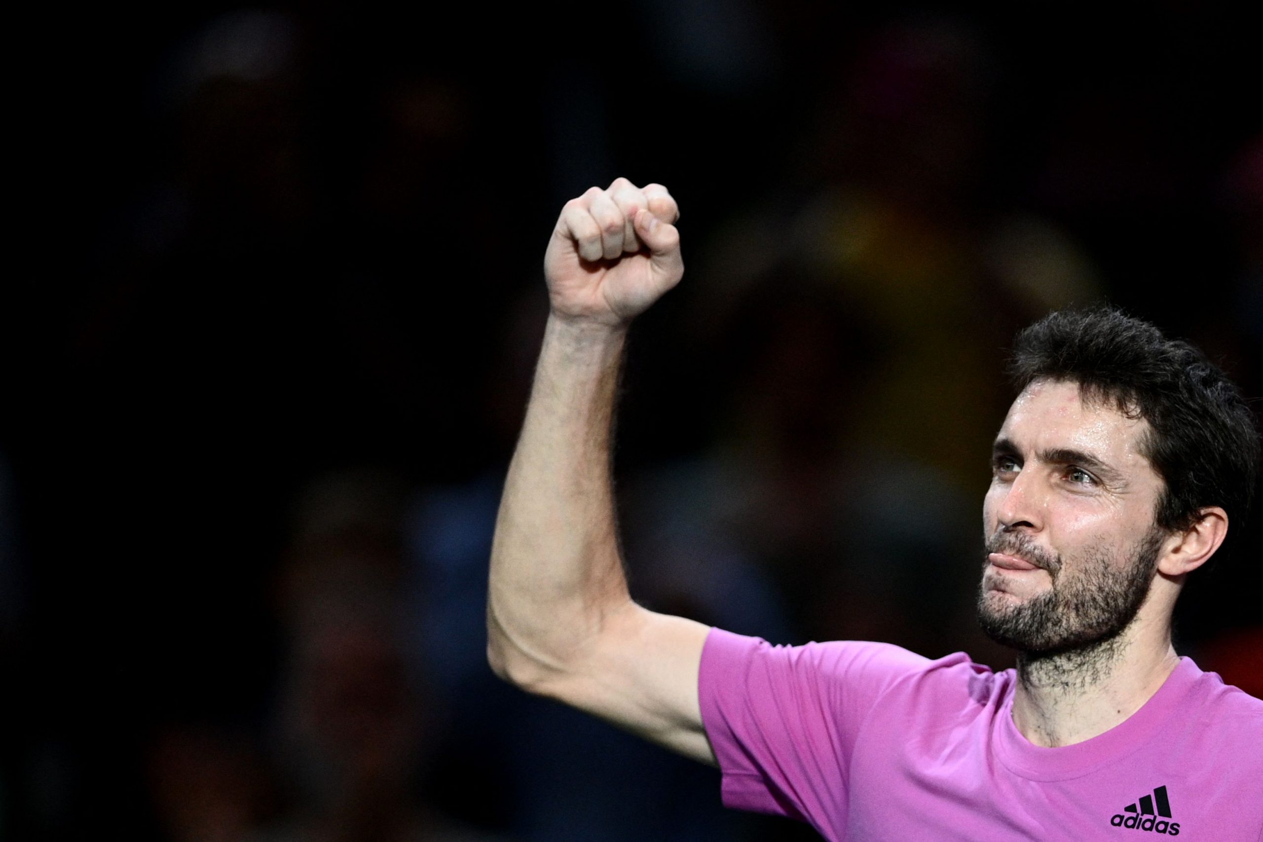 巴黎网球大师赛| 男单次圈冷门迭爆 纳达尔 梅德双双出局