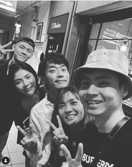 张栋樑迎41岁生日 李梓嘉祝偶像生日快乐