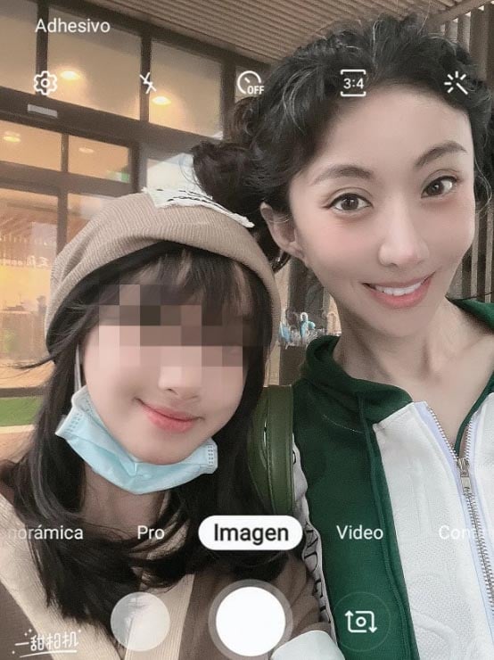 心疼女儿被闺蜜当丫鬟 女星禁10岁女跟小S女儿交友