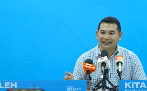 拉菲兹:没强求火箭诚信候选人公布财产