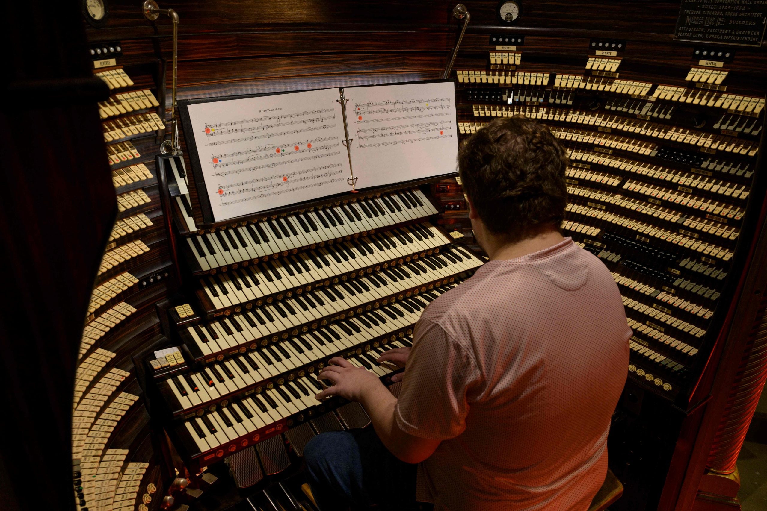 拼盘/世界最大管风琴修复将耗资1600万美元