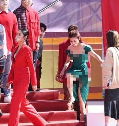 无线节目巡｜蔡思贝抛胸抢镜站中间　朱凯婷走光成为全场焦点