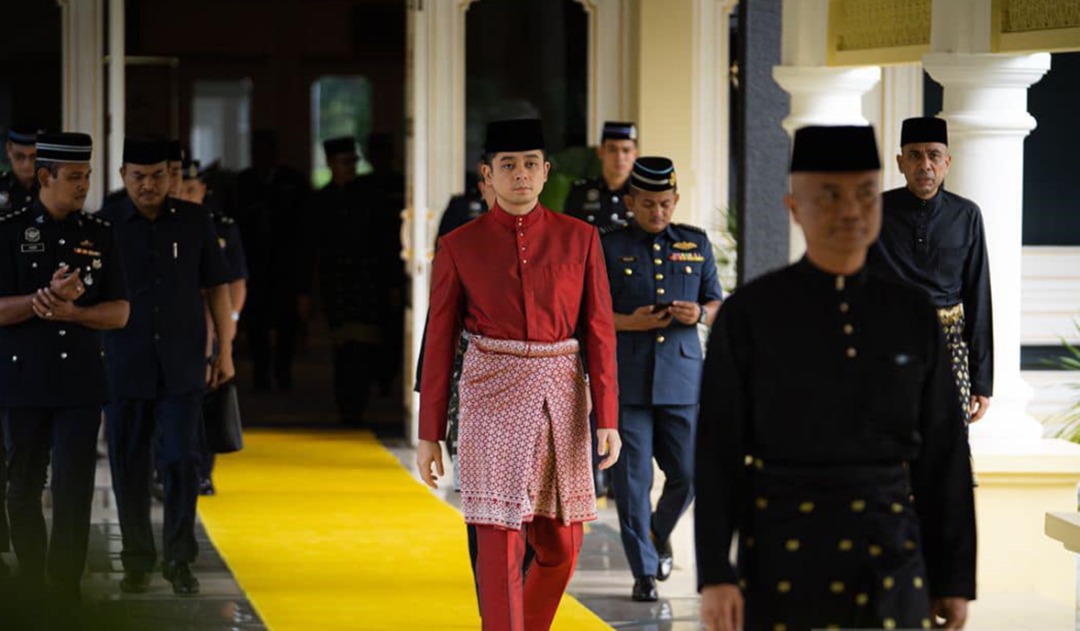 旺罗斯迪北根王宫宣誓续任彭州务大臣。