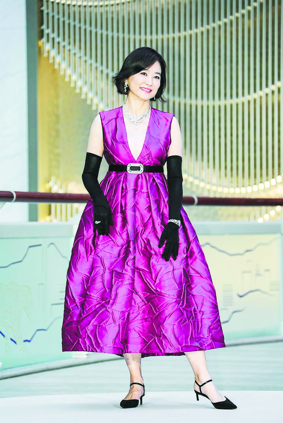 林青霞拒复出 梦想当巴黎街头画家