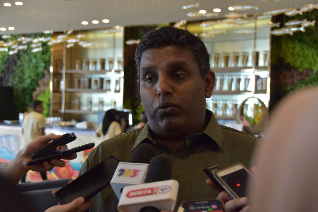 柔:新闻:拉文古玛盼联邦政府 探讨修订第二家园政策