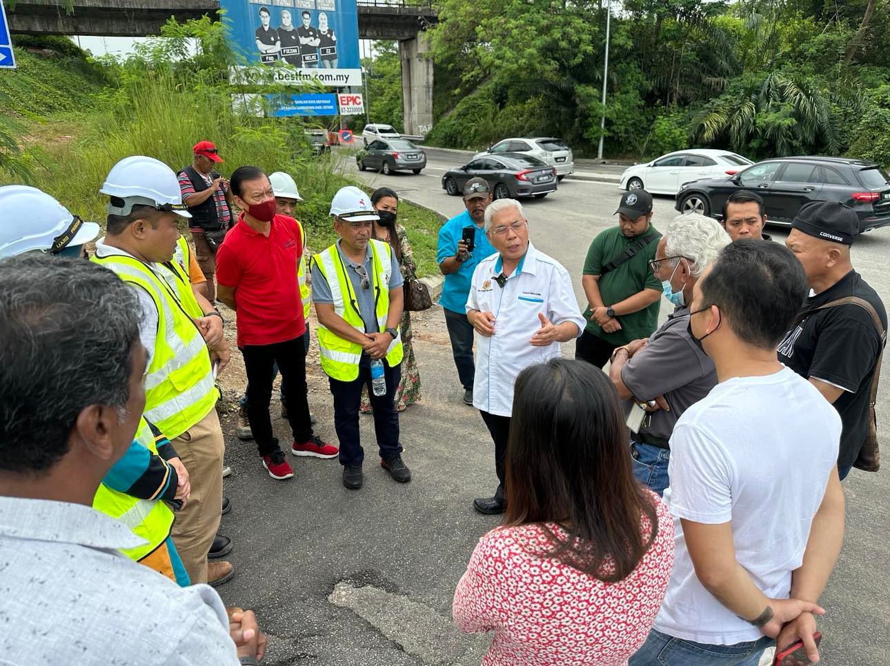 避兰东路往百万镇方向路段 抢修水管 28日起关闭3天