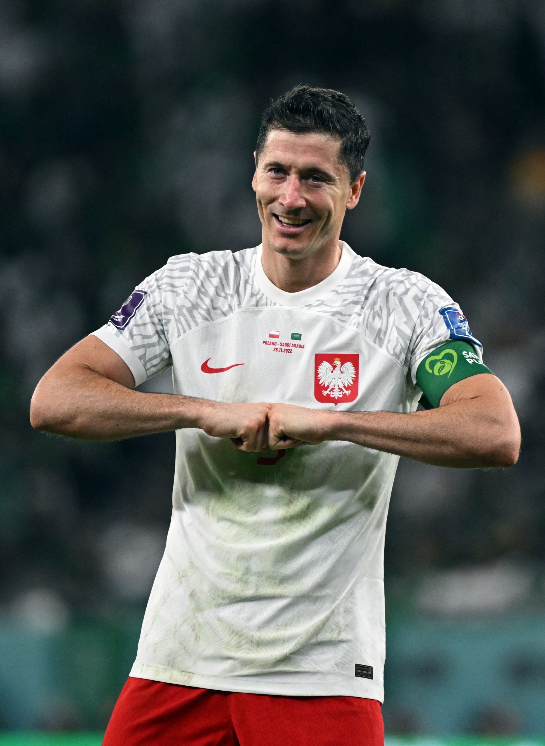 梅西莱万英雄对决 阿根廷波兰迎生死战