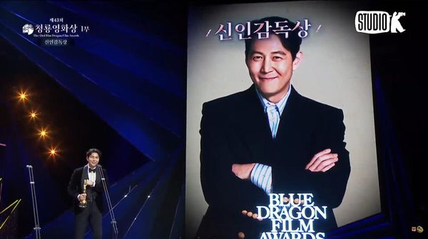 汤唯成青龙奖首位华人影后  喊话父母“关上手机”