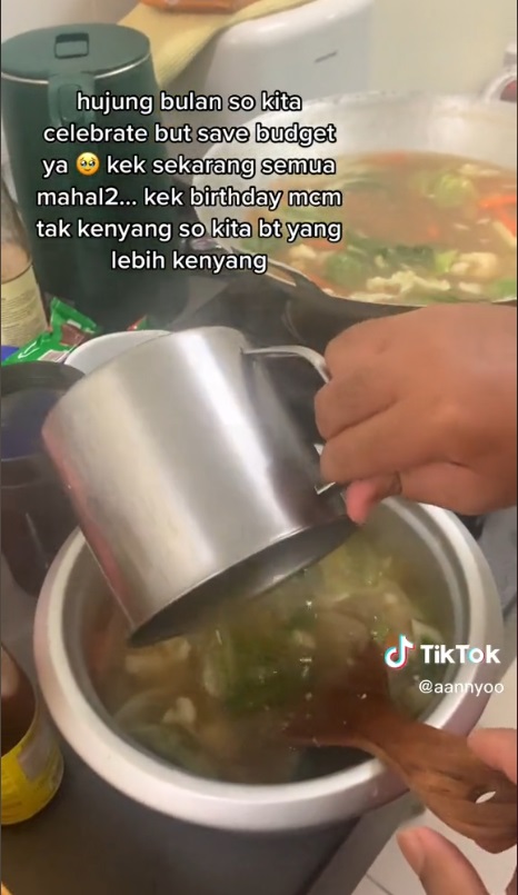 没钱买蛋糕以功夫面取代 月光族帮庆生 寿星哭了