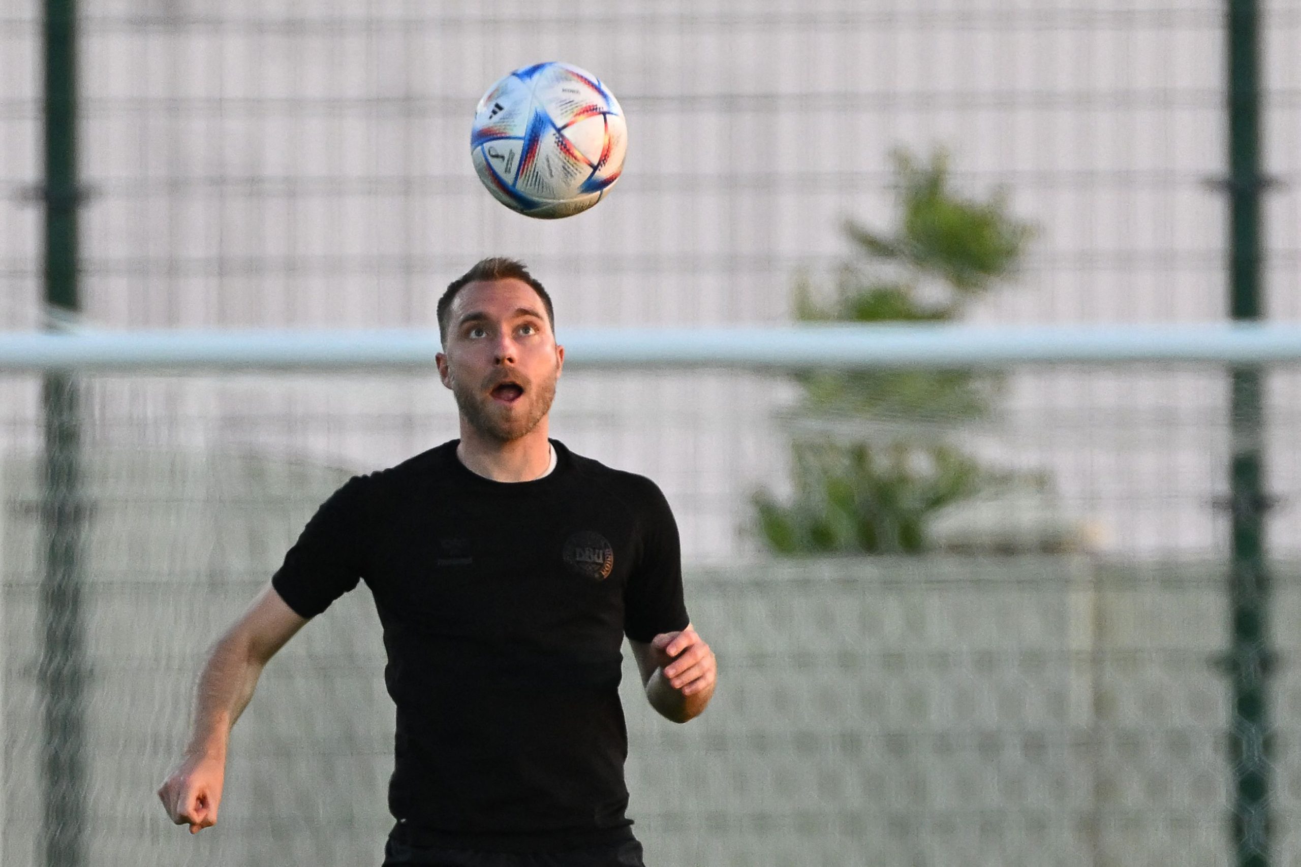  澳洲只需和局可晋16强  丹麦陷非胜不可局面