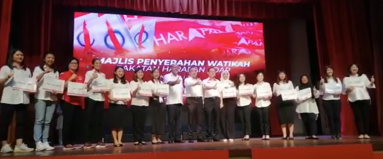 火箭国席候选人平均45岁 陆兆福:也是最多女候选人的政党