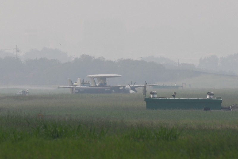 看世界／台空军预警机疑起落架故障　迫降屏东